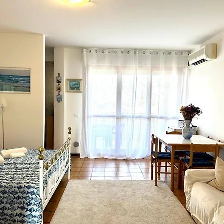 Apartment Marina Bay View Bevazzana